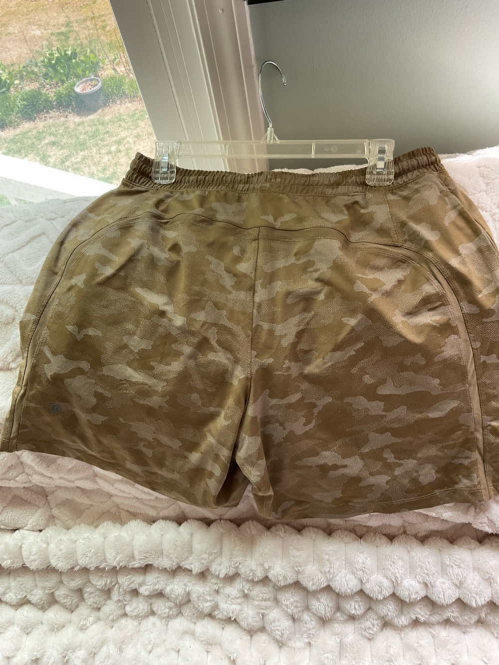 Men's Tan Camo Performance  Lululemon Shorts size L